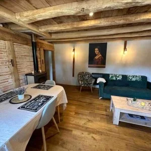 Orla da floresta e perto do oceano