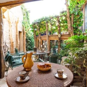 The Pool House – Organic Charm & Pool