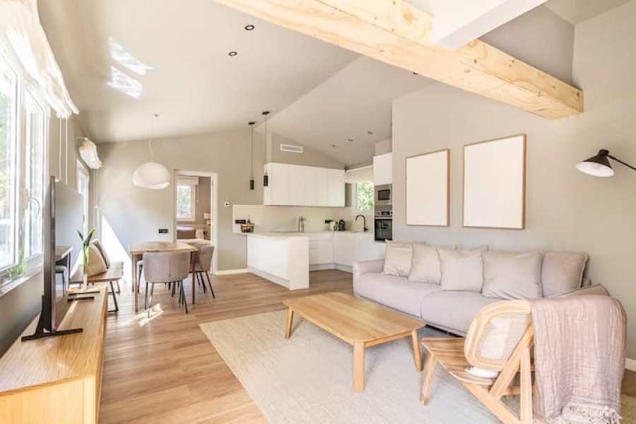 Nova 2024 -15′ para Barcelona / Churrasco / Piscina