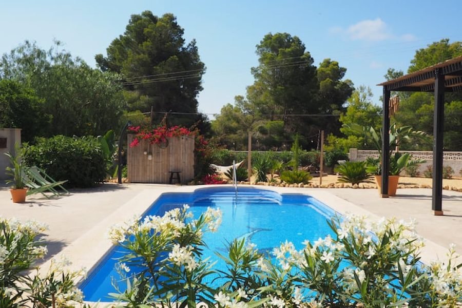 Um lugar privativo encantador com jardim fechado