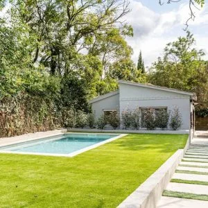 Nova 2024 -15′ para Barcelona / Churrasco / Piscina