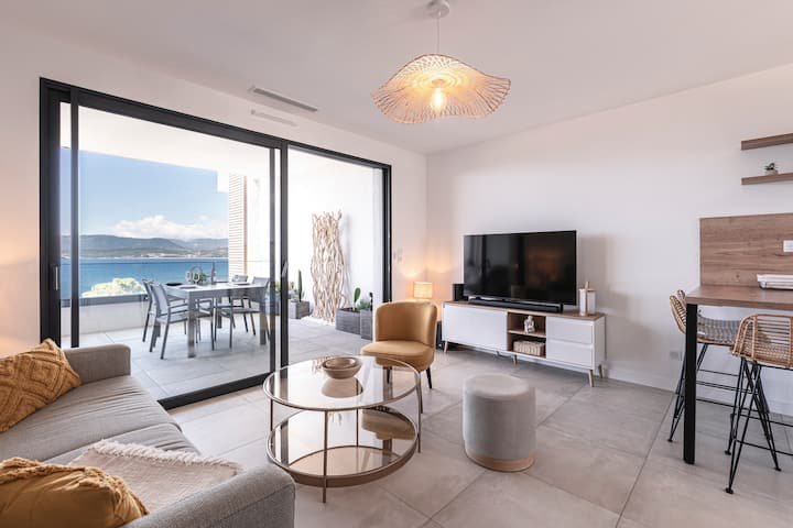 A Sereina – apartamento com ar condicionado perto da praia