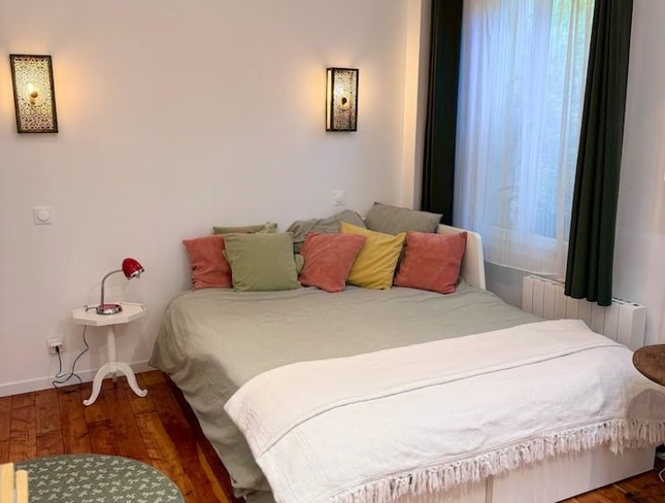 Estúdio nos Portões de Paris