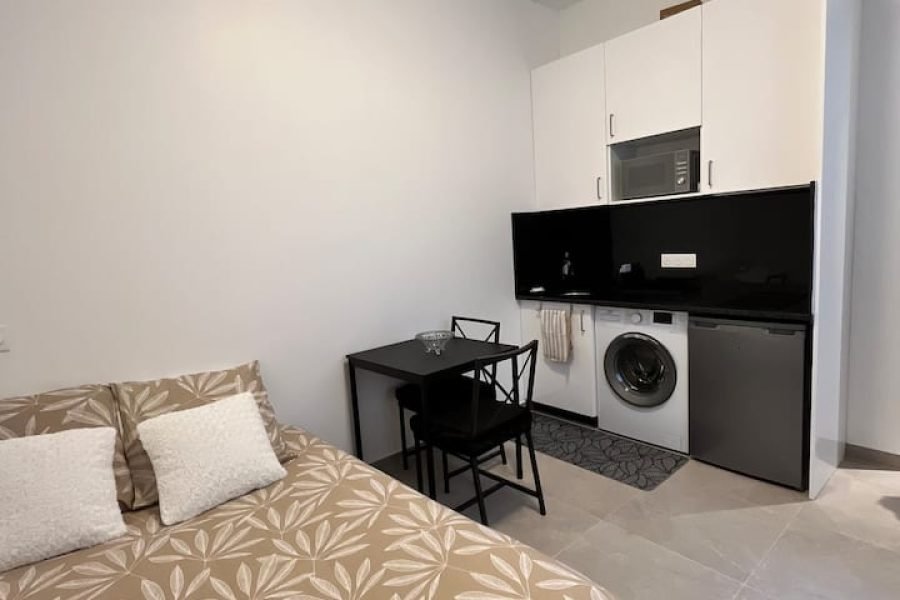 Estúdio aconchegante e agradável no centro da cidade de Paris  Compartilhar  Salvar