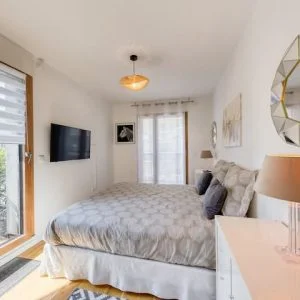 Apartamento luminoso com estacionamento, perto de Paris e RER B