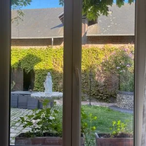 A 15 minutos do mar, quarto de hóspedes