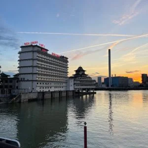 Novo apartamento com varanda/Perto de PARIS/Vista para o Sena