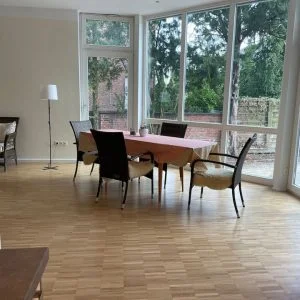 Gelbe Villa 1, perto do Hospital Matthias