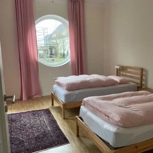 Gelbe Villa 1, perto do Hospital Matthias