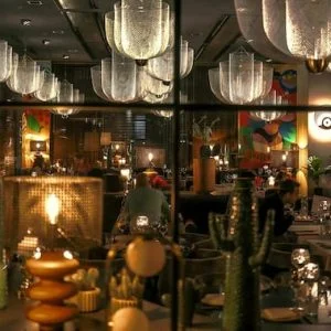 A vibe de um hotel boutique no coração de Berlim