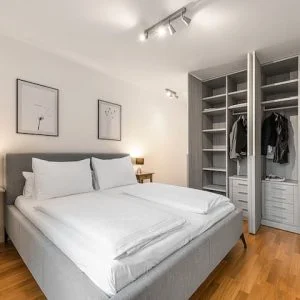 Apartamento de 3 quartos com varanda em Mitte/Gesundbr.