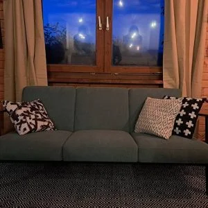 Cabana na floresta à beira do lago – Glamping