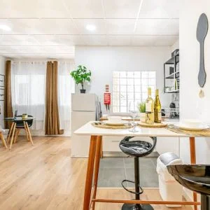 Sintra Nest: perto do trem para Lisboa e Sintra (3 min)  Compartilhar  Salvar