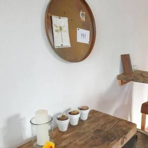 O estúdio na Finca la Vida com vista para o mar