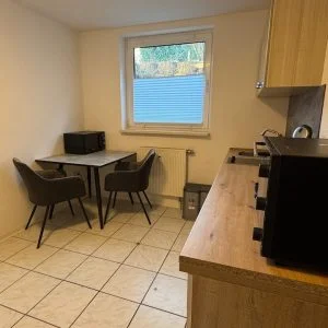 Belo apartamento reformado em local tranquilo