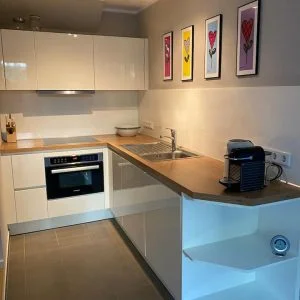 Apartamento bonito e tranquilo com um pequeno terraço