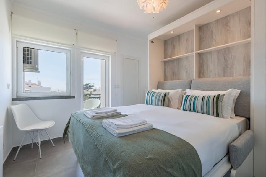 Oásis verde em Parede por LovelyStay