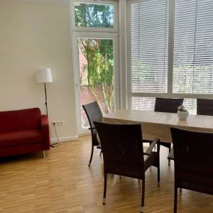 Gelbe Villa 1, perto do Hospital Matthias