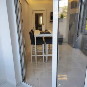 Suíte privativa com vista para o Tejo