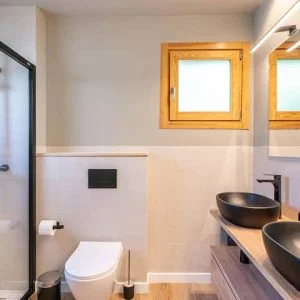 Nova 2024 -15′ para Barcelona / Churrasco / Piscina