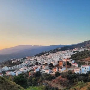 O estúdio na Finca la Vida com vista para o mar