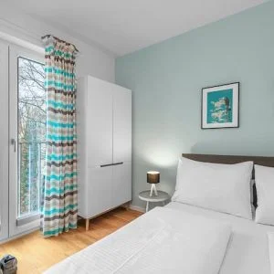 Apartamento de 3 quartos com varanda em Mitte/Gesundbr.