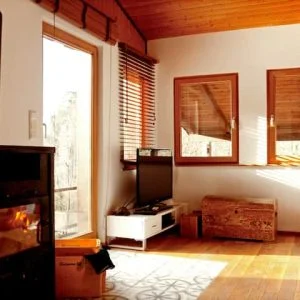 Casa de hóspedes da família Waldkauz no meio da floresta