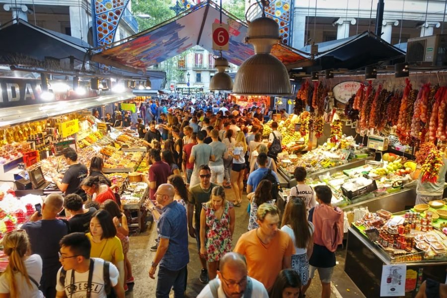 Excursão a Pé pelos Mercados de La Boquería e Santa Caterina com Tapas