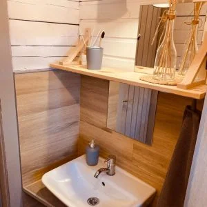 A pequena CABANA – caminhadas. ciclismo. experimente a natureza.