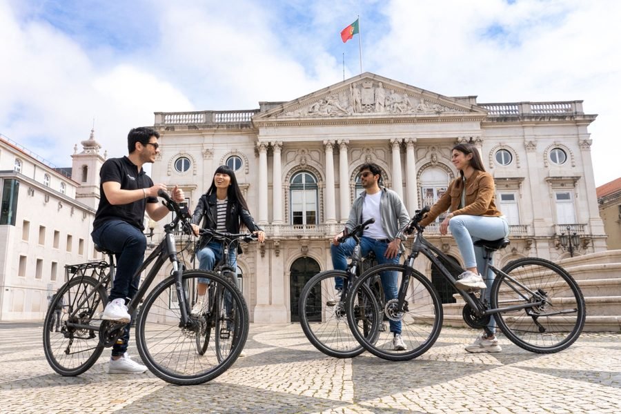 Lisboa Panorâmica: Rota de Bicicleta, Elétrico, Caminhada e Barco