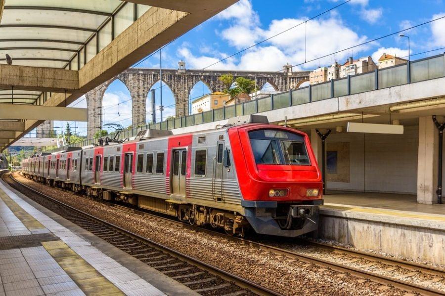 Transfer Aeroporto de Lisboa de / para Estação de Trem (Comboio)