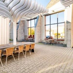 Loft e estúdio de arte em um centro criativo industrial