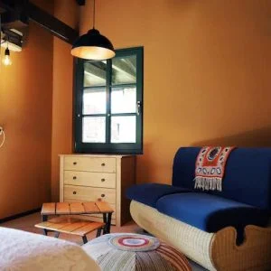 Casa de campo à beira da floresta