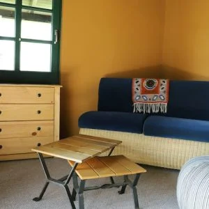 Casa de campo à beira da floresta