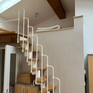 Tão verde no meio de Berlim! Para o S-Bahn e metrô 7 min!