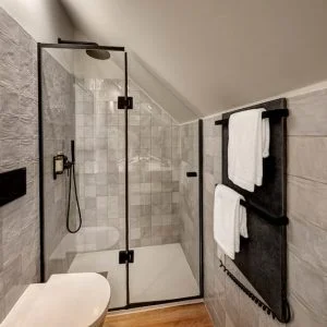 Sintra Green Chalet Bed&Breakfast-Mansard Room 10