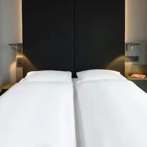 Hotel moderno na melhor localização + bar no terraço