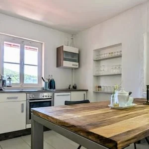 Casa com acesso privado ao lago