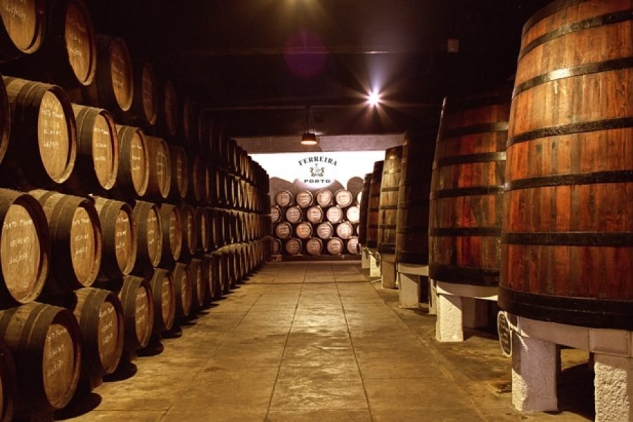 Caves de Vinho do Porto Ferreira – Bilhete e Visita Guiada