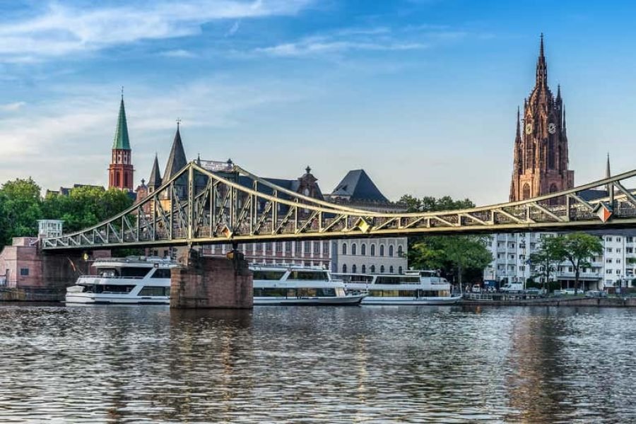Passeio de barco por Frankfurt