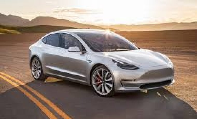 Tesla Model 3 automático